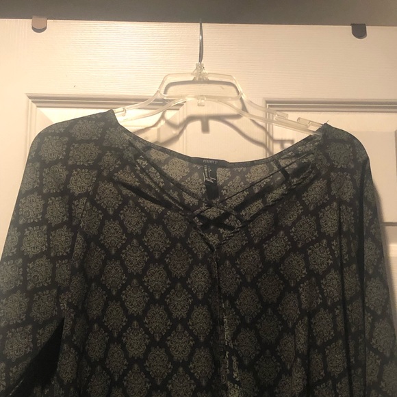 L forever 21 blouse - Picture 2 of 4